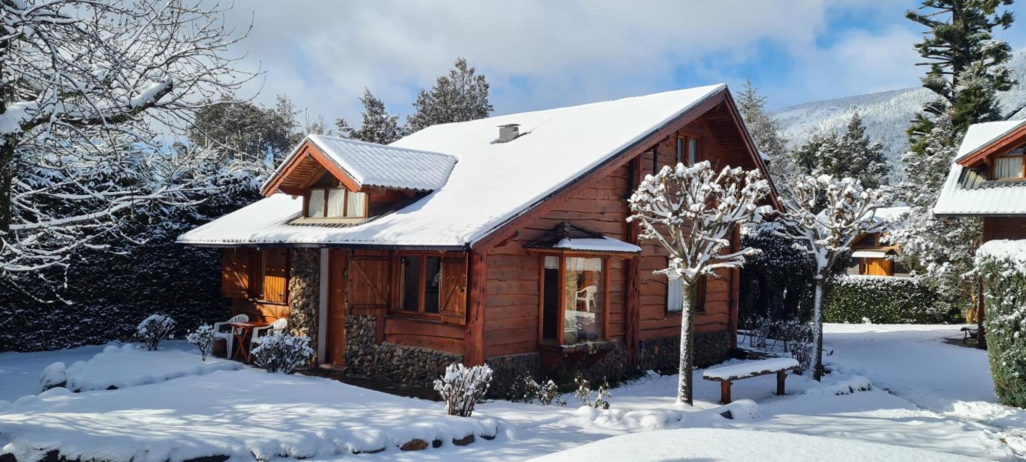 El Aguila Aparthotel San Carlos de Bariloche Bagian luar foto